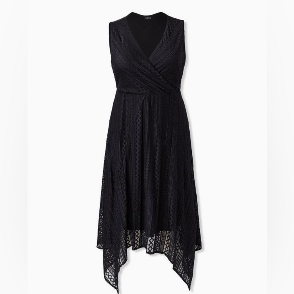 NWOT Torrid black lace mesh overlay midi dress w/ handkerchief hem; Sz 1; 14/16